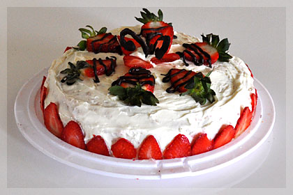 Cake with Strawberry Filling photo instruction 16 Cake with Strawberry Filling photo instruction 16