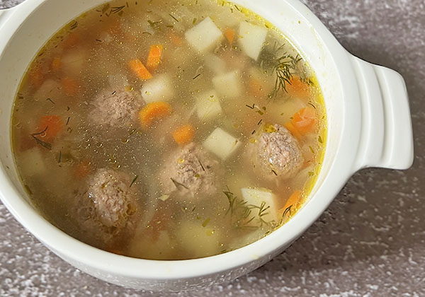Суп с Фрикадельками и Рисом